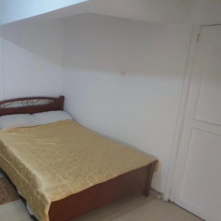 Private Bedroom Paphos Central Ngoại thất bức ảnh