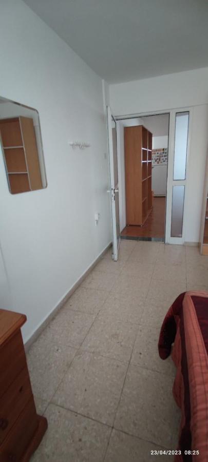 Private Bedroom Paphos Central Ngoại thất bức ảnh